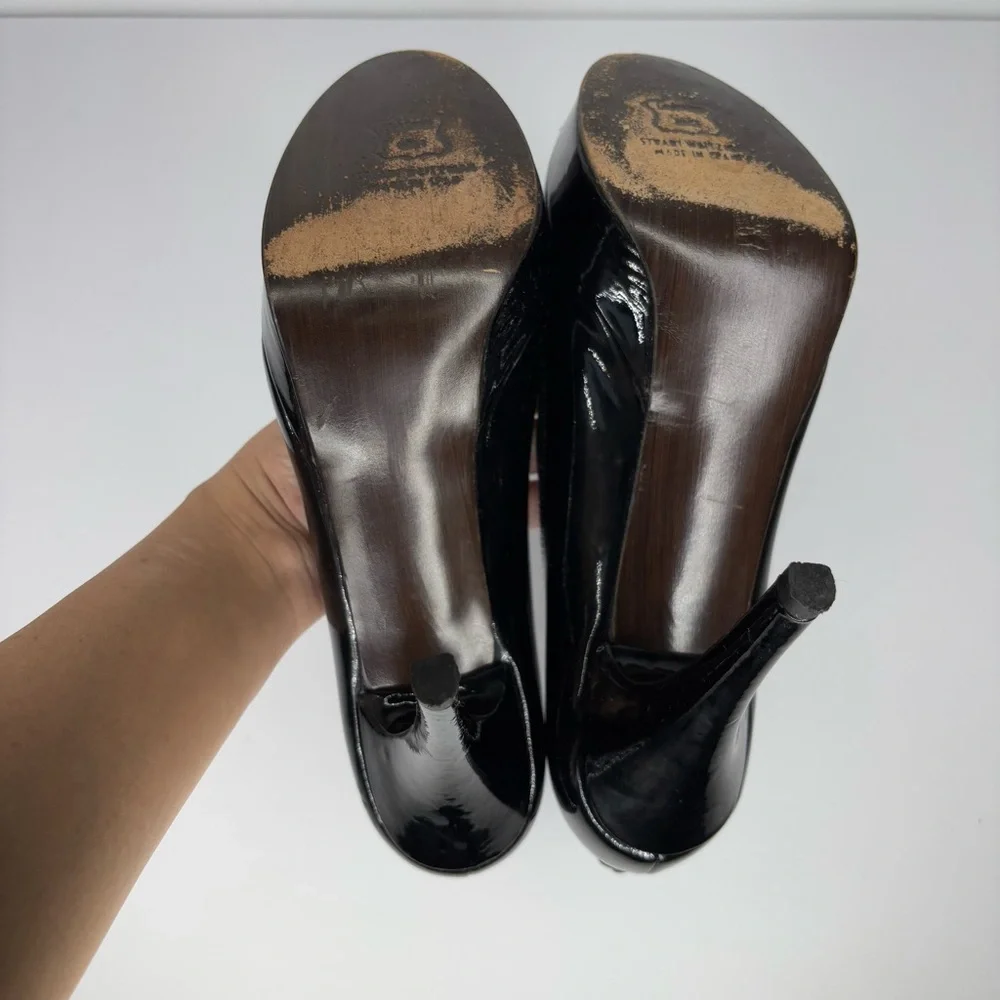 Stuart Weitzman brand stuart